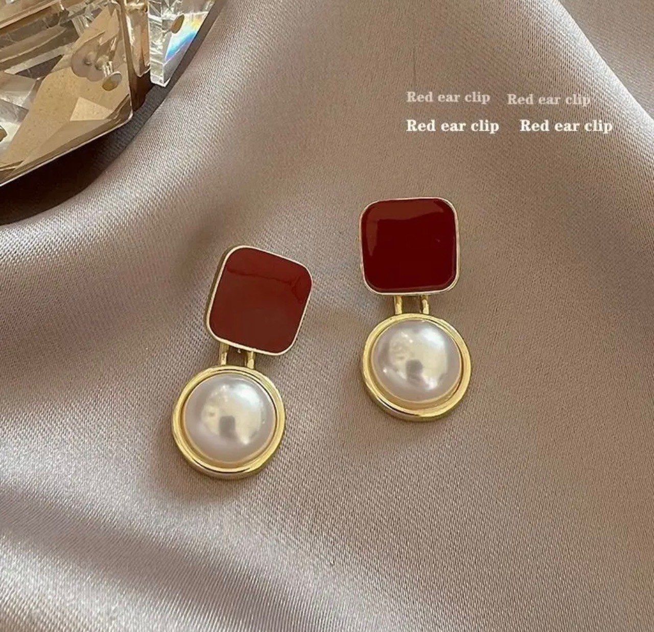 Red Pearl Geometric Pattern Earring