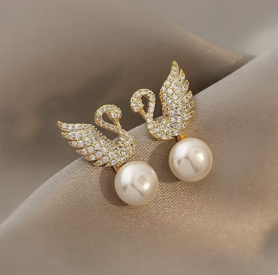 Elegant Swan Pearl Drop Earrings