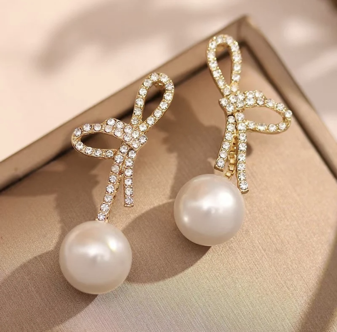 Butterfly Bow Pearl Korean Earring